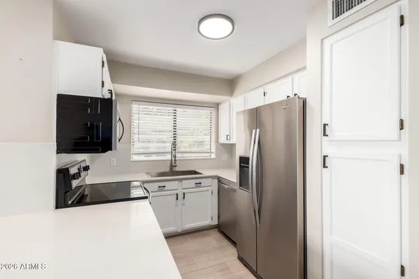 $275,000 | 19820 North 13th Avenue, Unit 236, Phoenix, AZ 85027