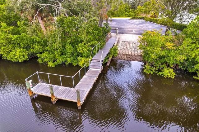 $469,000 | 1079 Sawgrass Drive, Tarpon Springs, FL 34689