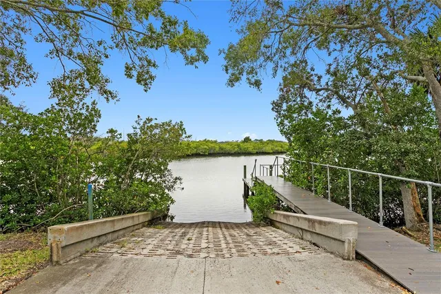 $469,000 | 1079 Sawgrass Drive, Tarpon Springs, FL 34689