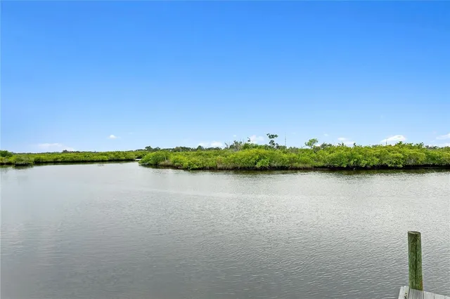 $469,000 | 1079 Sawgrass Drive, Tarpon Springs, FL 34689