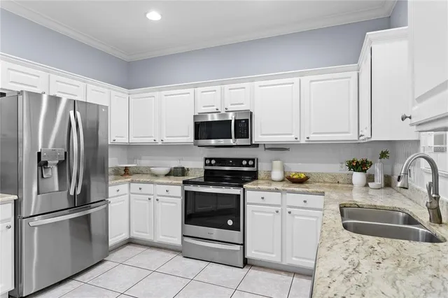 $469,000 | 1079 Sawgrass Drive, Tarpon Springs, FL 34689