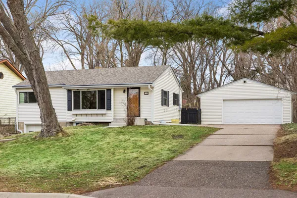 $349,500 | 395 Eldridge Avenue West, Roseville, MN 55113