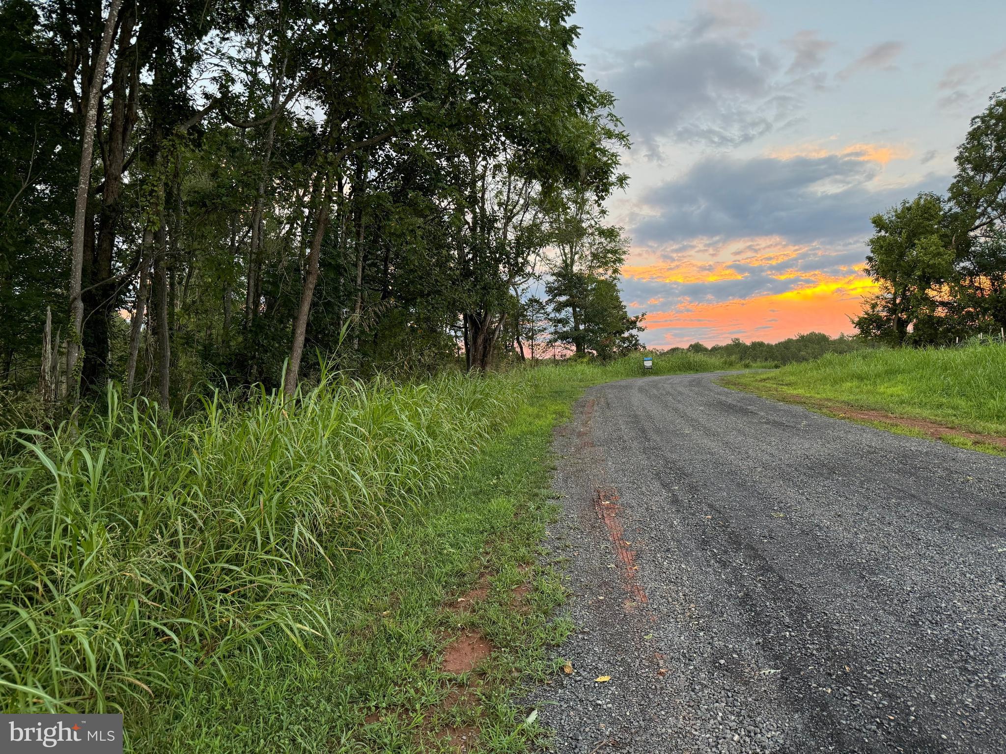 10 AC Lot-5BR Perk-Comcast-Electric Installed