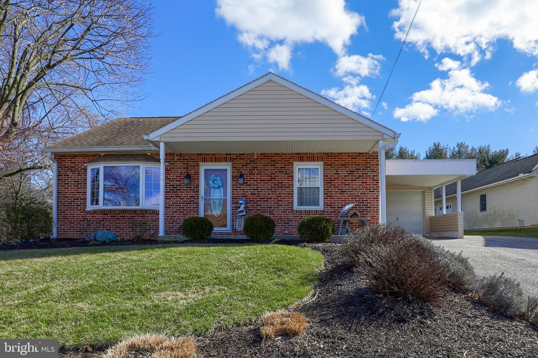 72 Dew Drop Road York, PA 17402 - Photo 1 of 36