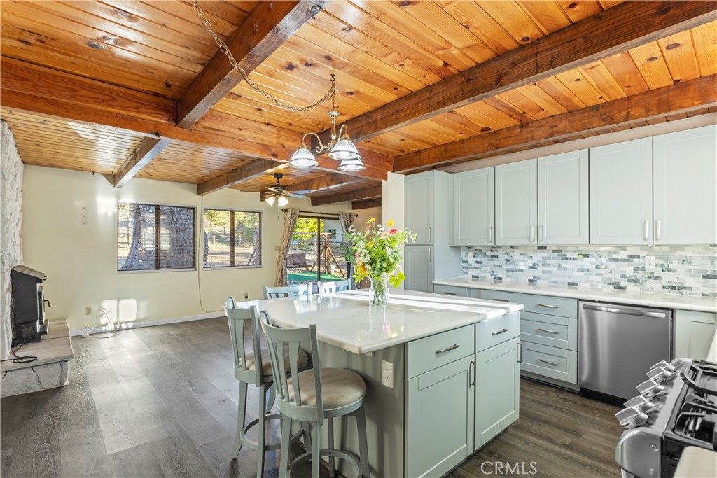 27900 Bear Valley Road Tehachapi, CA 93561 - Photo 19 of 41