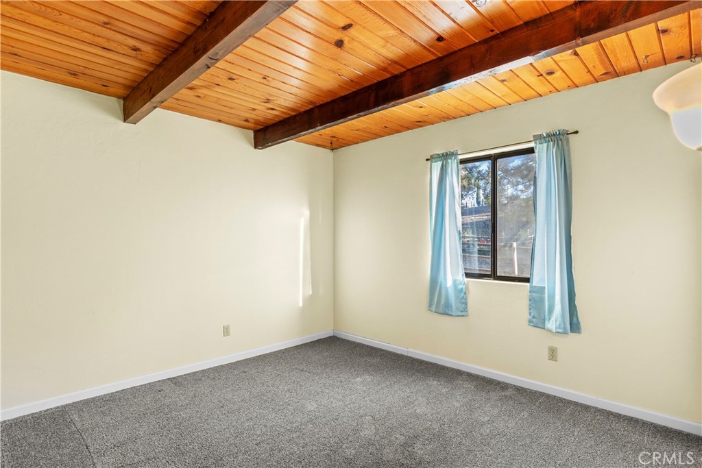 27900 Bear Valley Road Tehachapi, CA 93561 - Photo 29 of 41