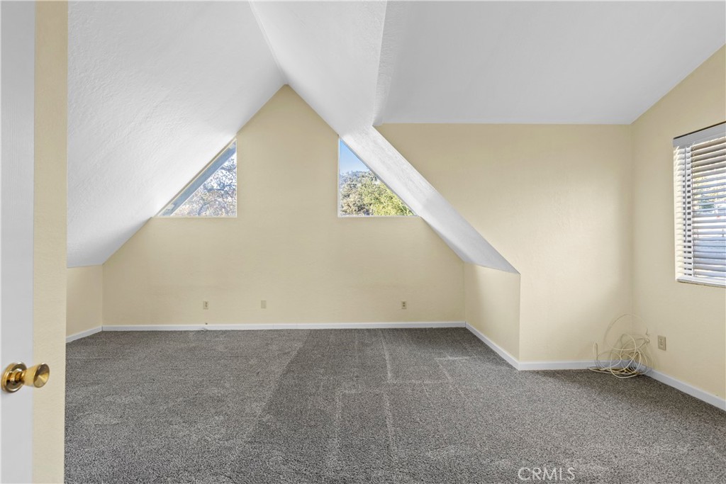 27900 Bear Valley Road Tehachapi, CA 93561 - Photo 31 of 41