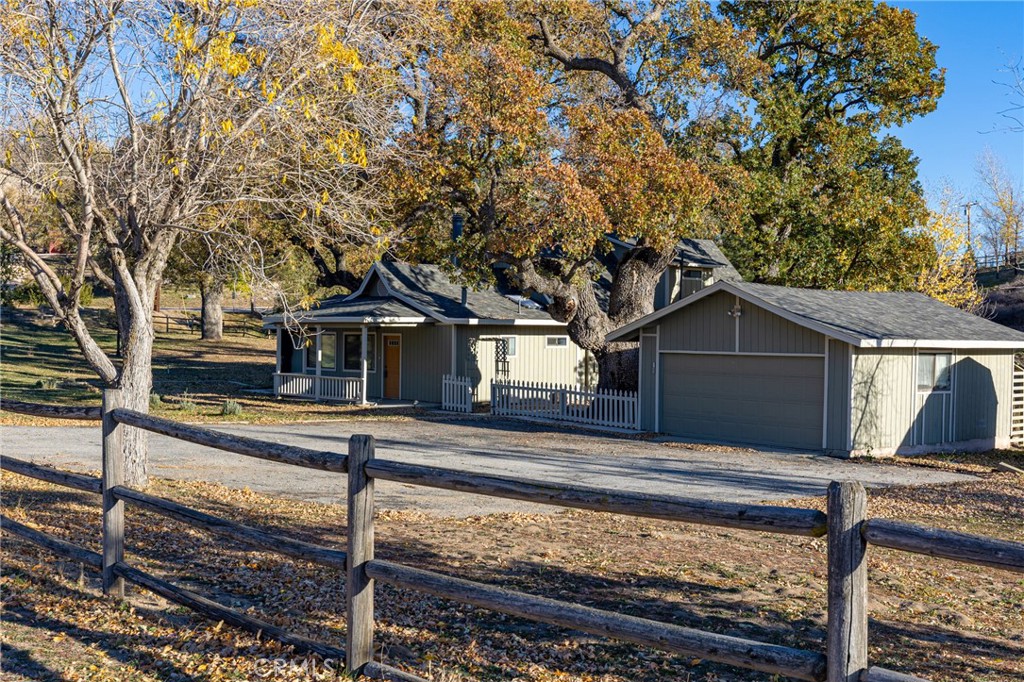 27900 Bear Valley Road Tehachapi, CA 93561 - Photo 6 of 41