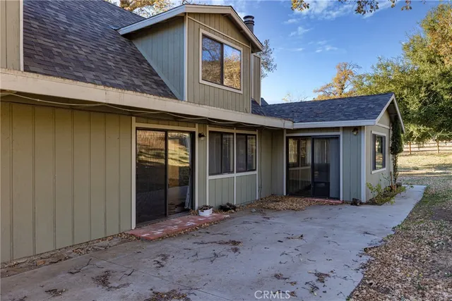 $499,000 | 27900 Bear Valley Road, Tehachapi, CA 93561
