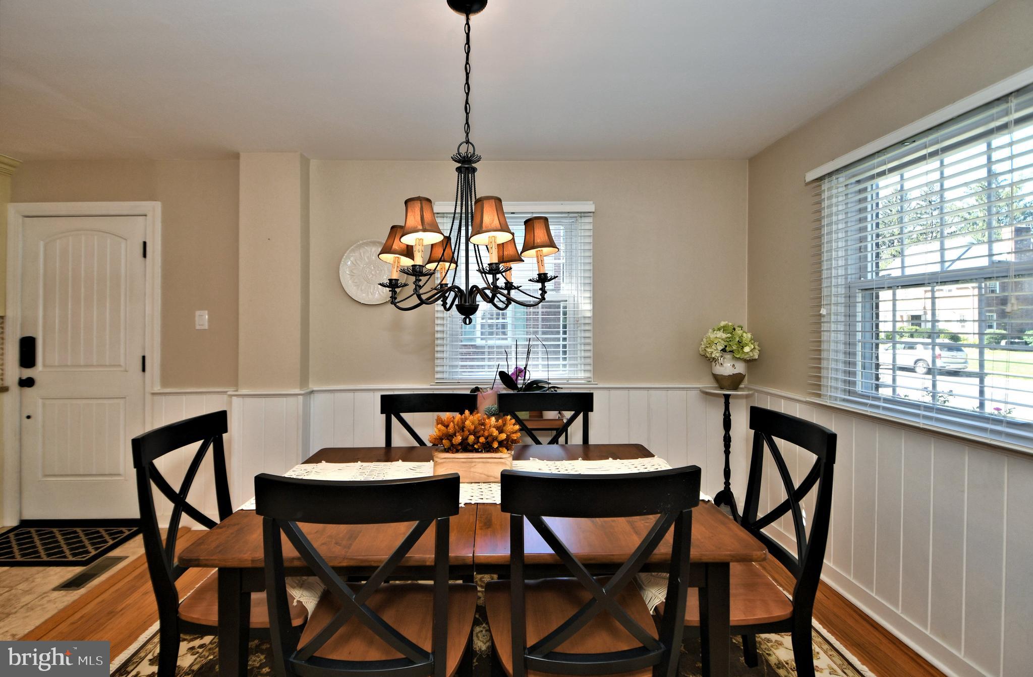 502 Marks Road Oreland, PA 19075 - Photo 11 of 62 Dining area