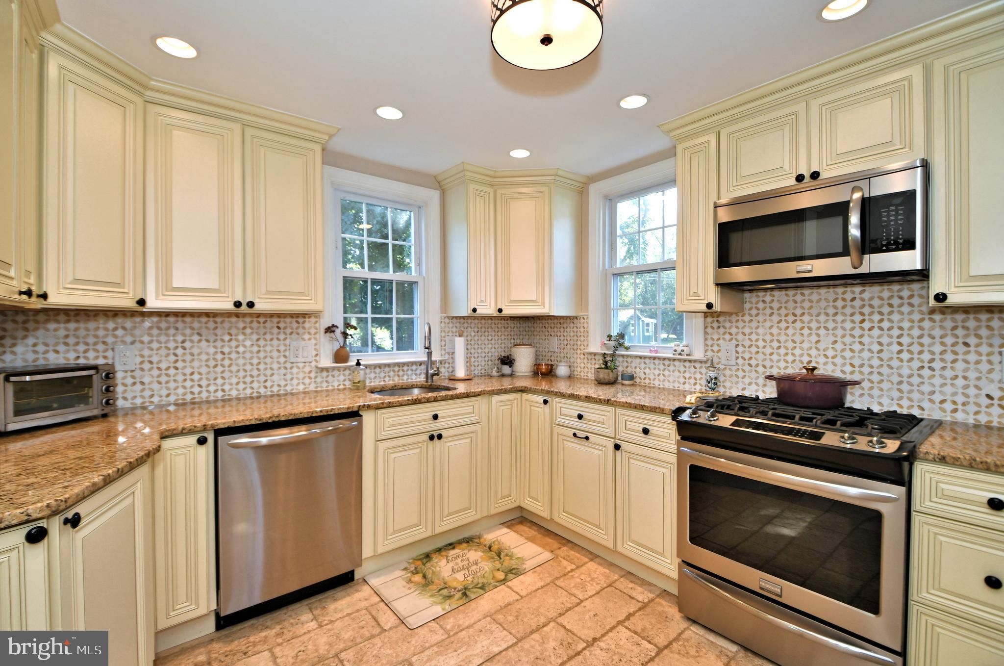 502 Marks Road Oreland, PA 19075 - Photo 19 of 62 Kitchen