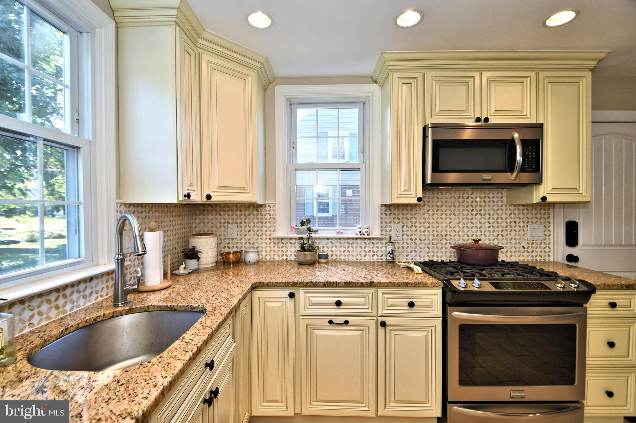 502 Marks Road Oreland, PA 19075 - Photo 20 of 62 Kitchen