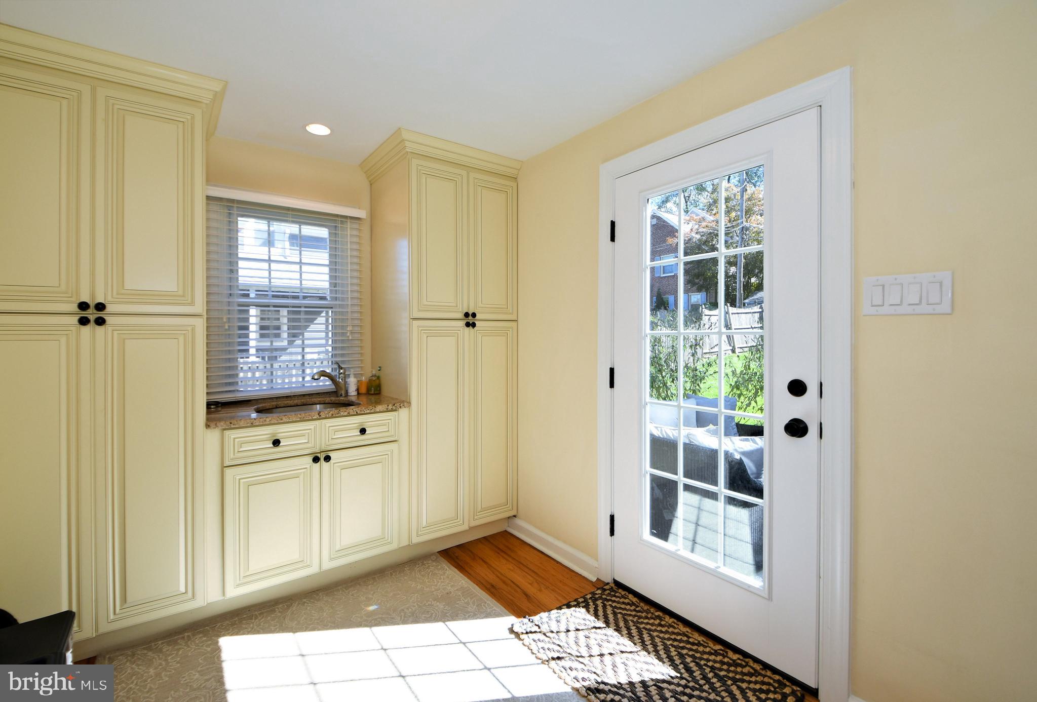 502 Marks Road Oreland, PA 19075 - Photo 23 of 62 Laundry/mud room w/ door to rear patio