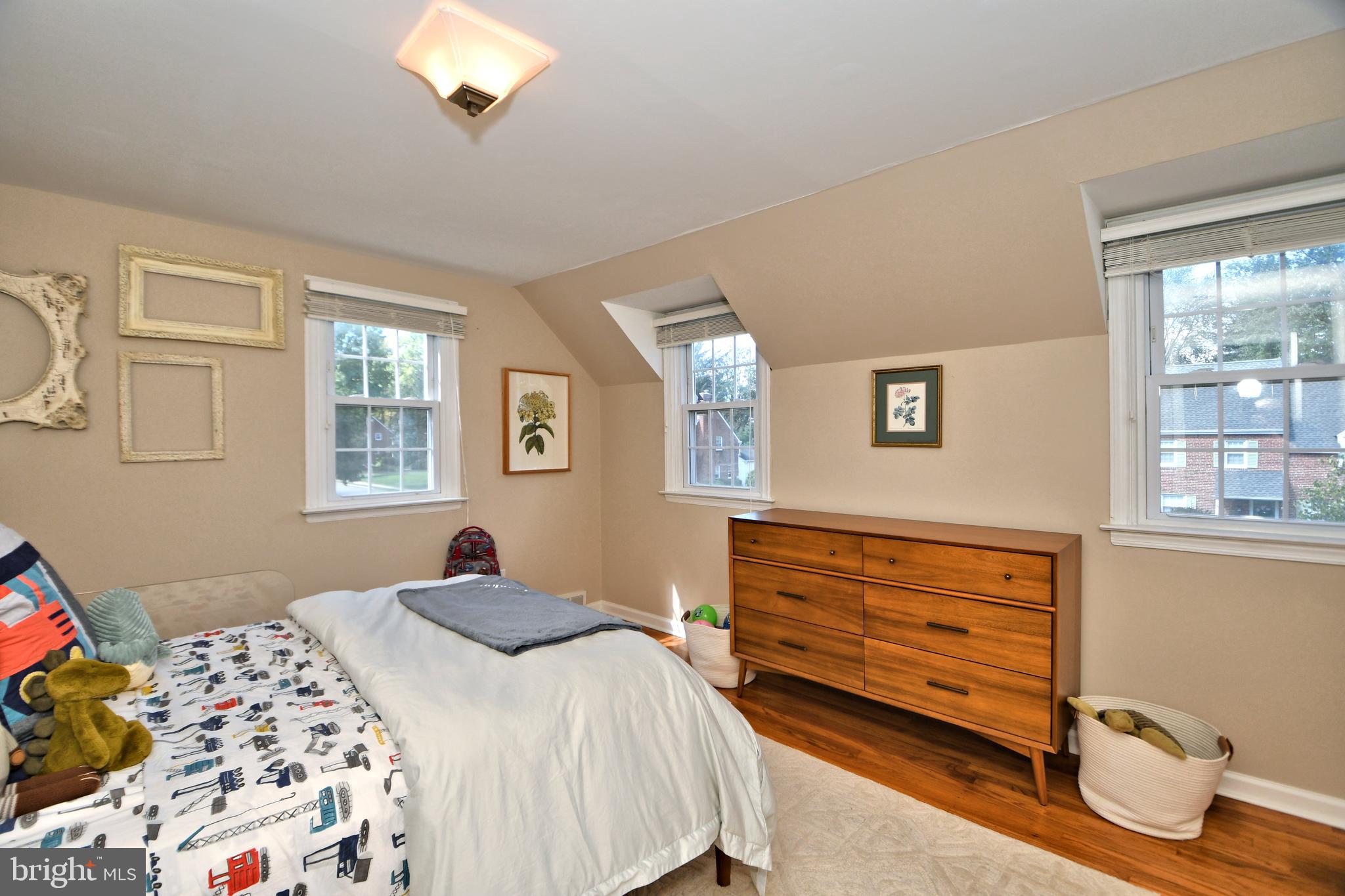 502 Marks Road Oreland, PA 19075 - Photo 34 of 62 Bedroom #2