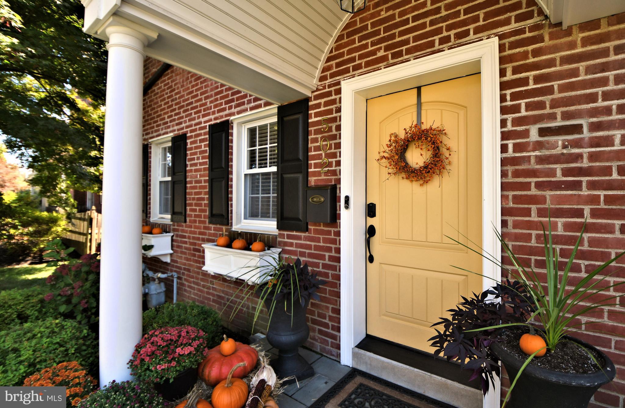 502 Marks Road Oreland, PA 19075 - Photo 5 of 62 Entry w/ covered porch