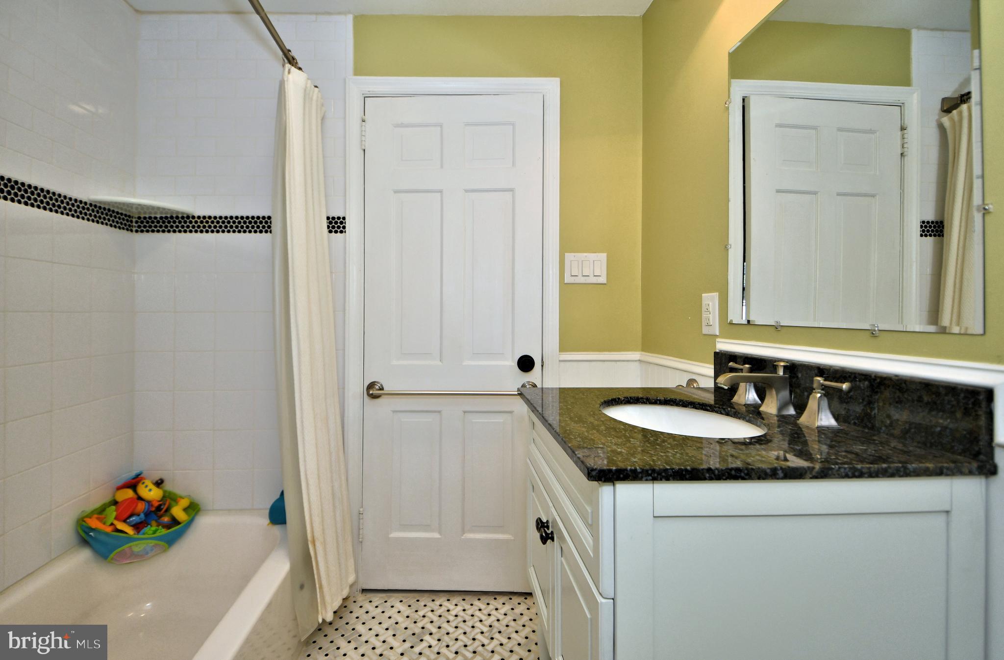 502 Marks Road Oreland, PA 19075 - Photo 43 of 62 2nd floor hall bath