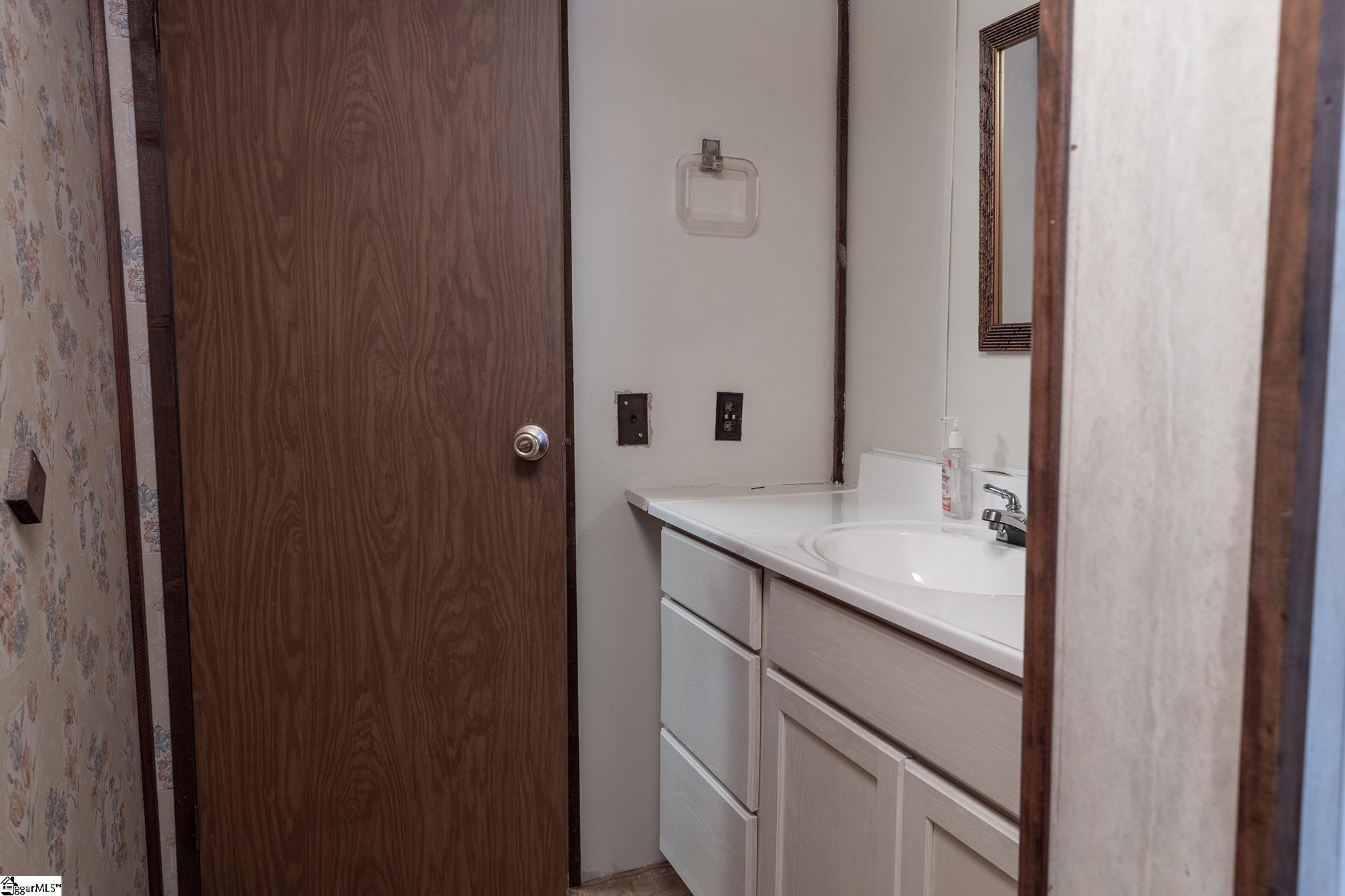 118 Wellington Road Wellford, SC 29385 - Photo 19 of 31