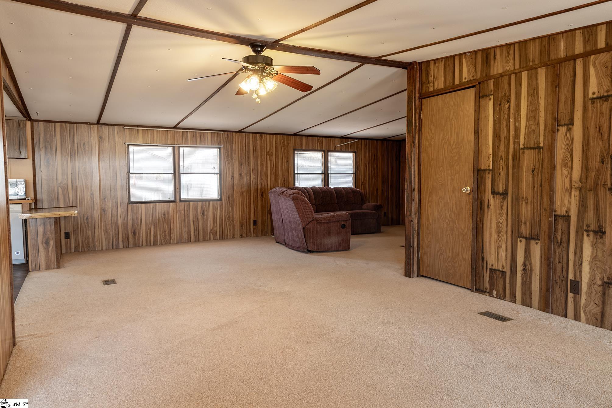 118 Wellington Road Wellford, SC 29385 - Photo 7 of 31