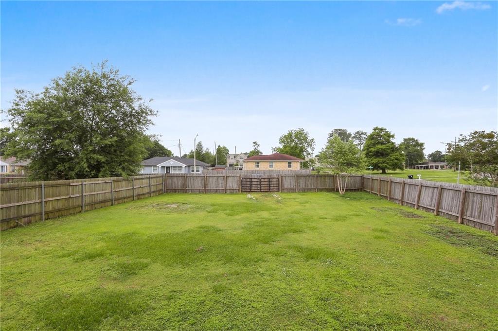 204 Doerr Drive Arabi, LA 70032 - Photo 20 of 26