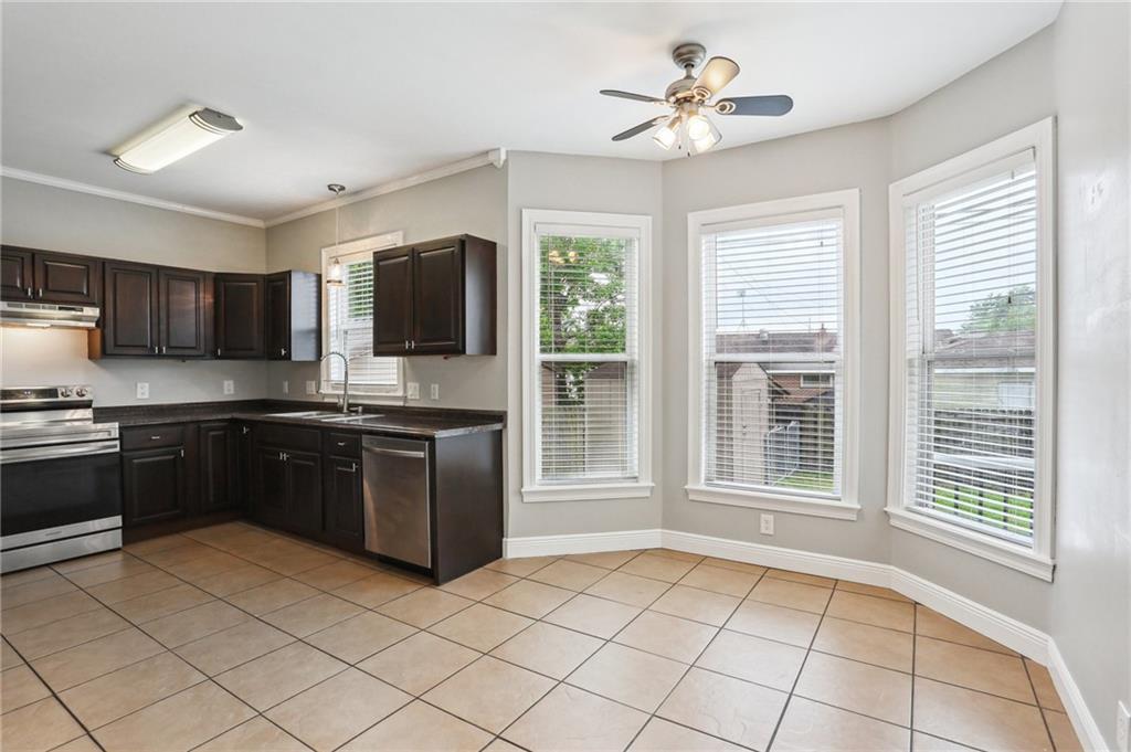 204 Doerr Drive Arabi, LA 70032 - Photo 7 of 26