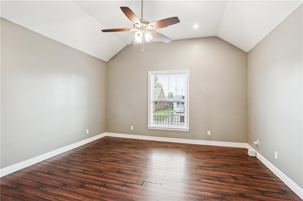 204 Doerr Drive Arabi, LA 70032 - Photo 10 of 26