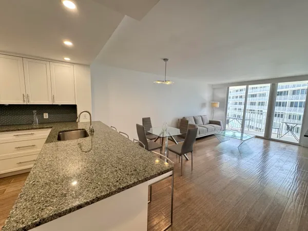 $3,050 | 3540 South Ocean Boulevard, Unit 608, South Palm Beach, FL 33480