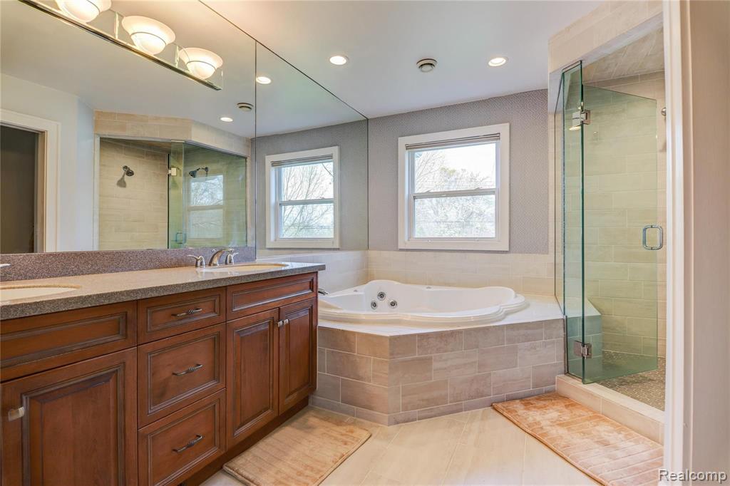 2525 Norton Lawn Rochester Hills, MI 48307 - Photo 10 of 29