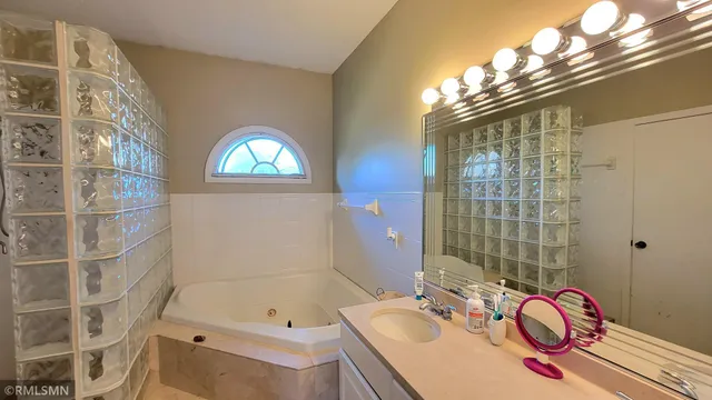 $299,888 | 4413 Slater Road, Eagan, MN 55122