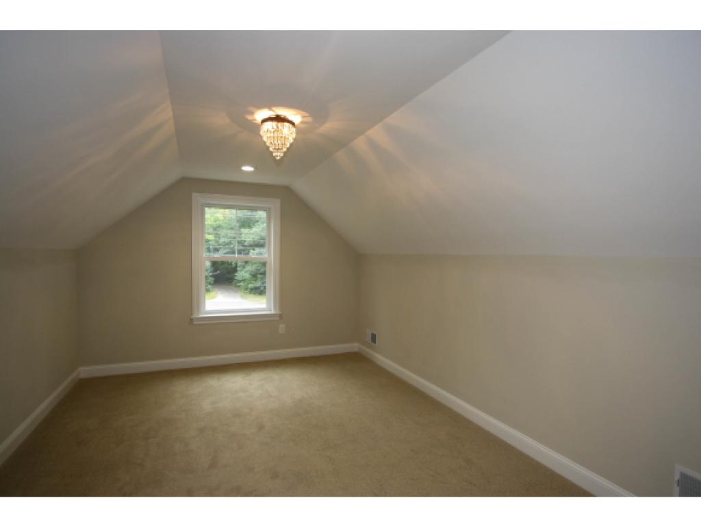 199 North Amherst Road Bedford, NH 03110 - Photo 12 of 24 Gallery Image 12