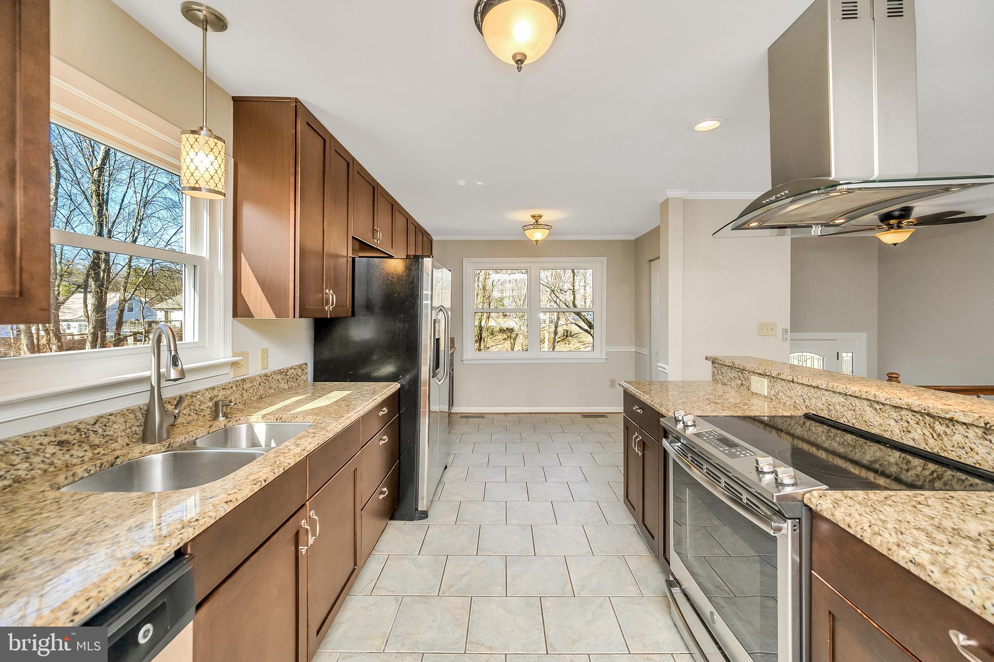 4744 Harrison Road Fredericksburg, VA 22408 - Photo 11 of 43 Beautiful Kitchen
