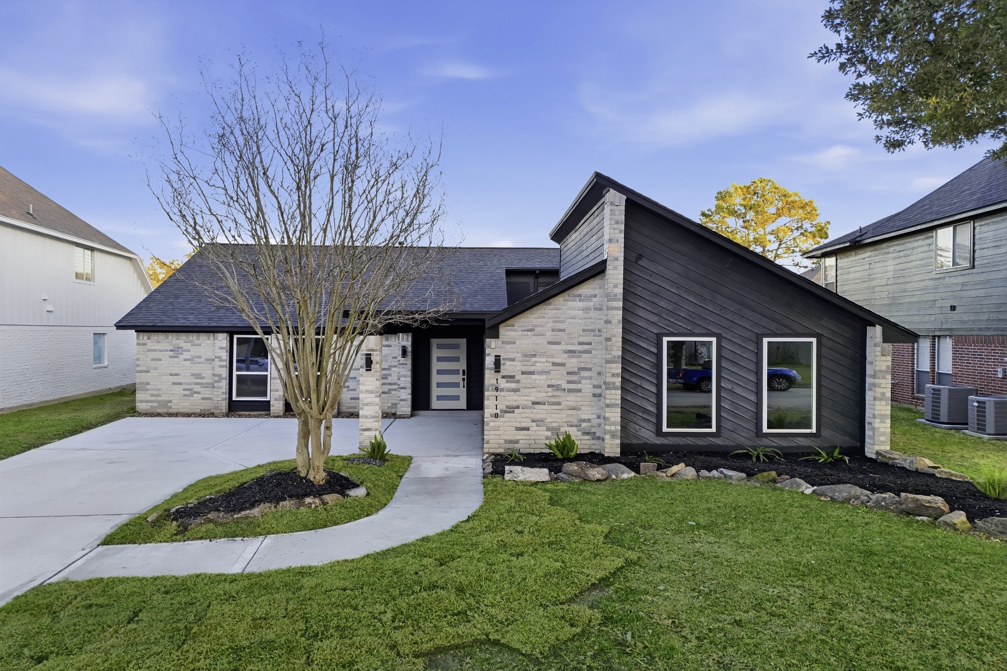 19110 Baton Pass Humble, TX 77346 - Photo 2 of 41 Welcome to 19110 Baton Pass!