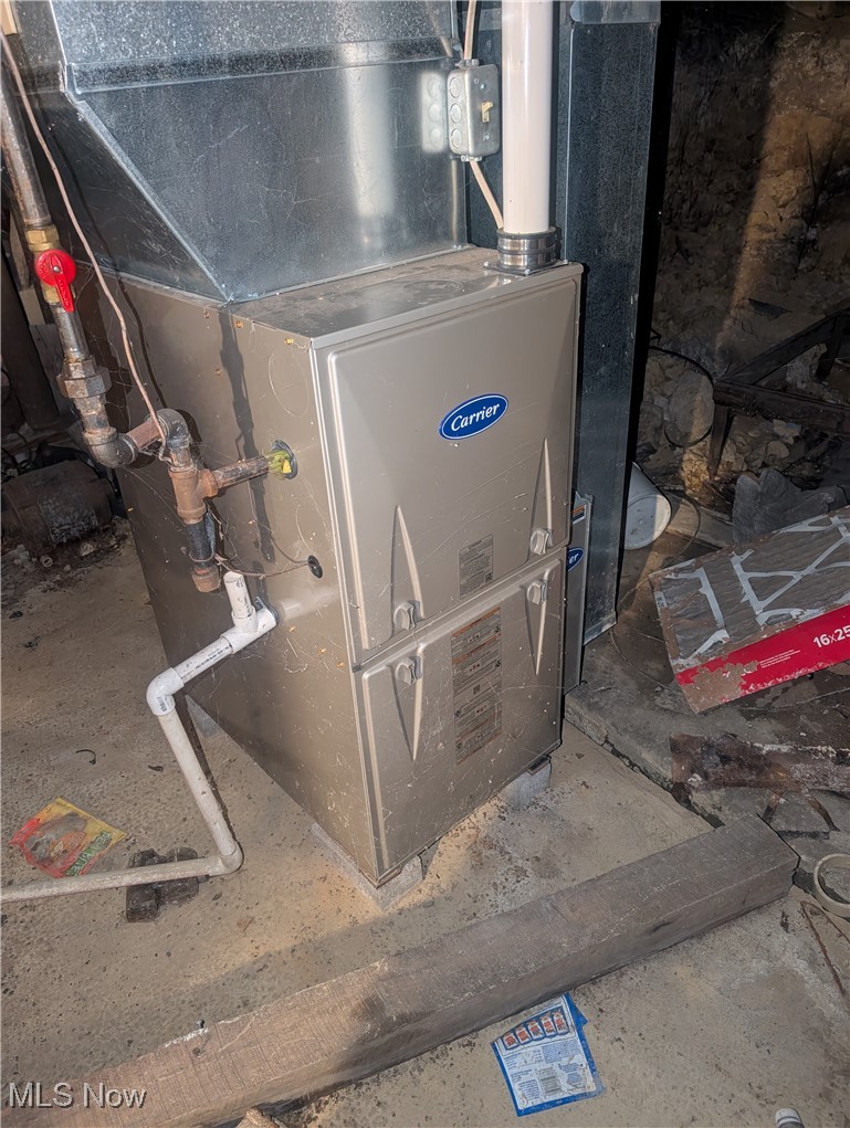 29015 Taylor Road Dennison, OH 44621 - Photo 16 of 50 Utilities featuring heating unit
