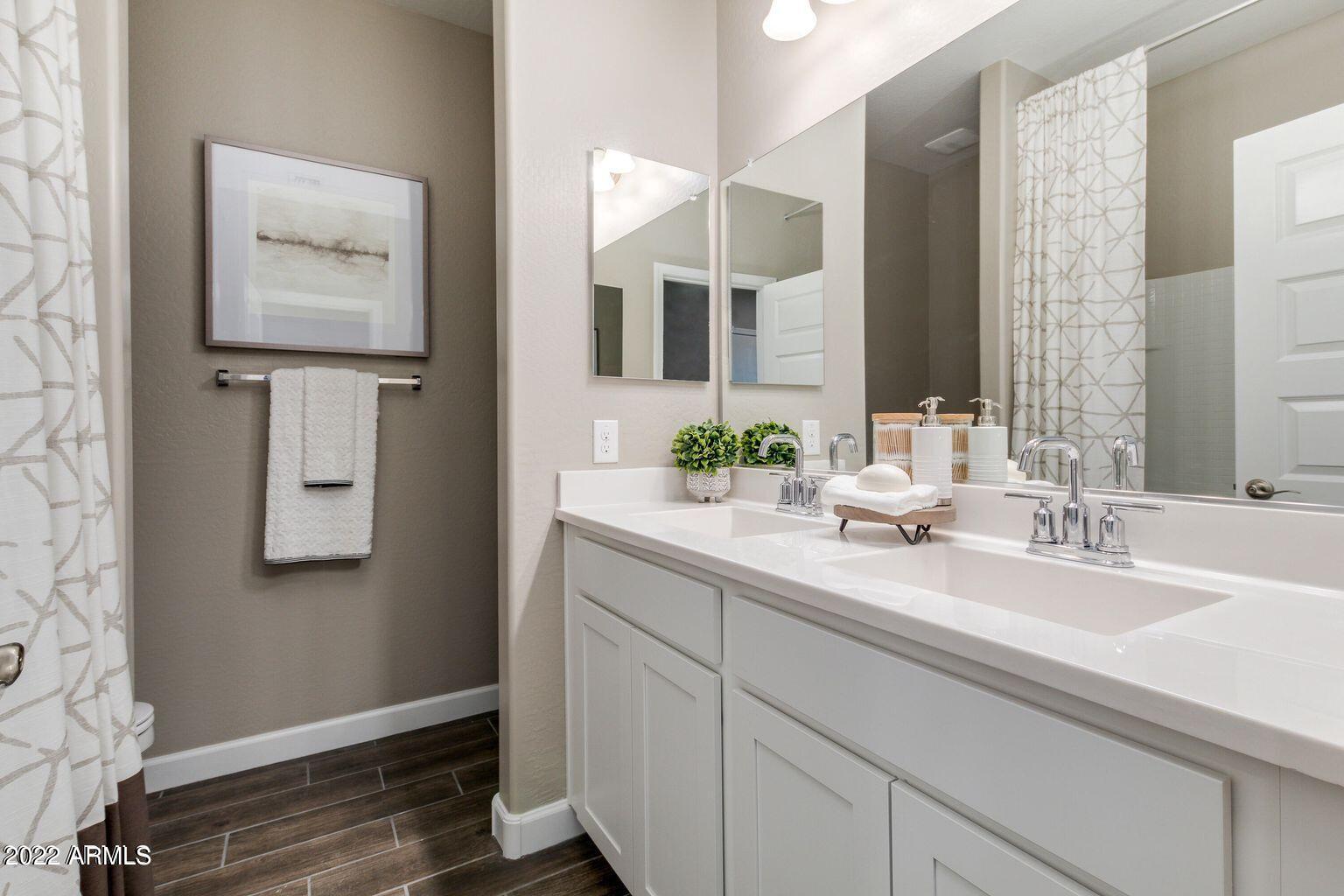 1389 West Kuri Road San Tan Valley, AZ 85143 - Photo 9 of 11 Palo Verde bathroom