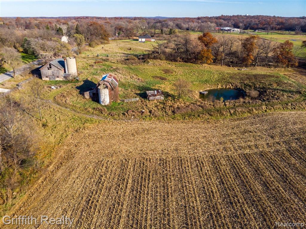6970 Herbst Road Brighton, MI 48114 - Photo 22 of 49 Gallery Image 22