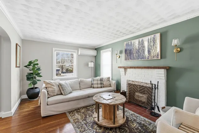 $1,200,000 | 104 Gulliver Street, Milton, MA 02186