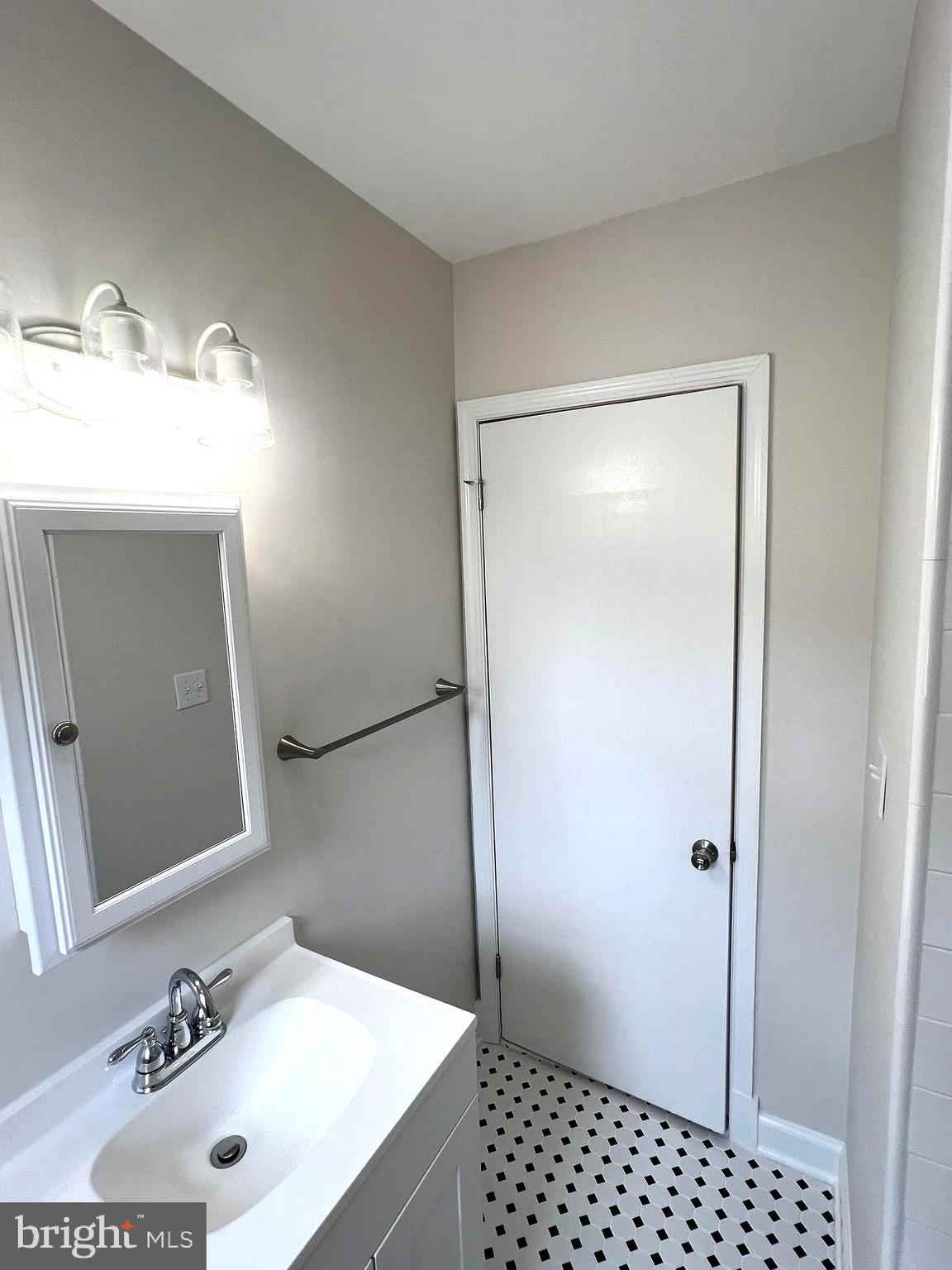 2810 Florida Halethorpe, MD 21227 - Photo 13 of 22