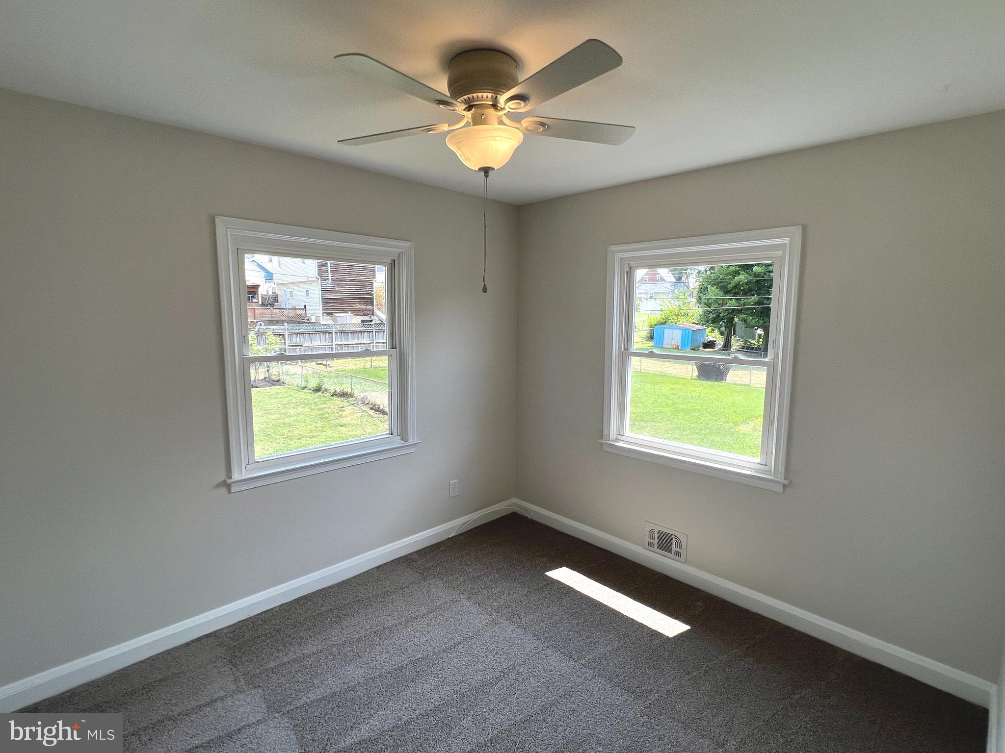 2810 Florida Halethorpe, MD 21227 - Photo 9 of 22