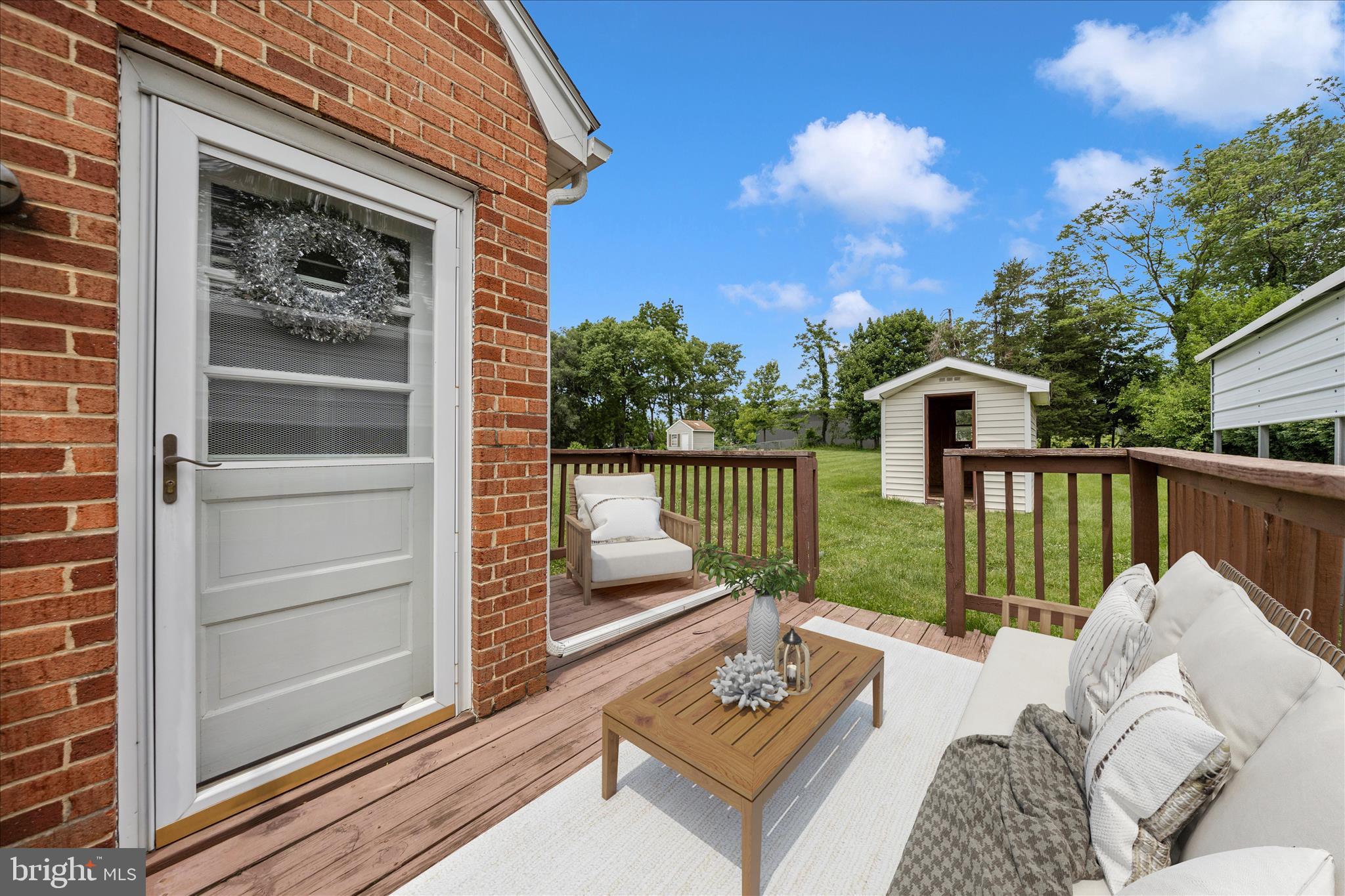 17534 Lincolnshire Road Hagerstown, MD 21740 - Photo 3 of 50 Deck Virtually Staged