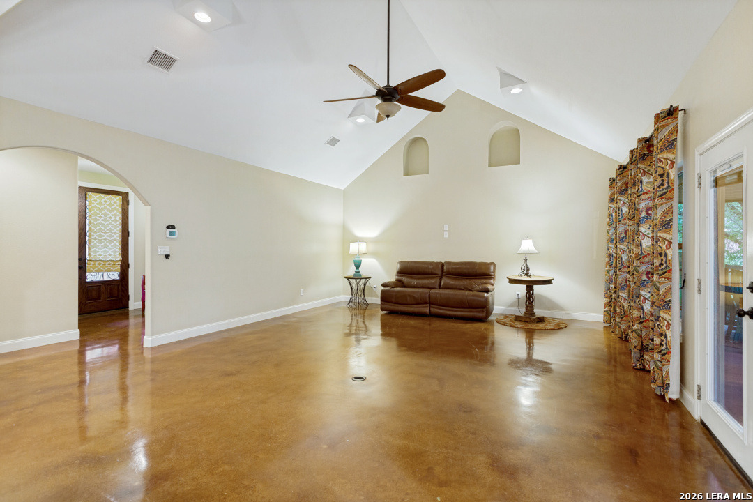 11154 Moorway Helotes, TX 78023 - Photo 12 of 37
