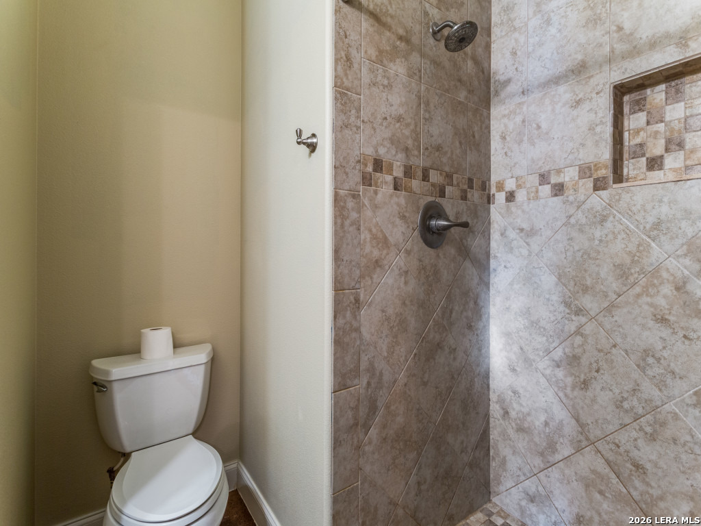 11154 Moorway Helotes, TX 78023 - Photo 23 of 37