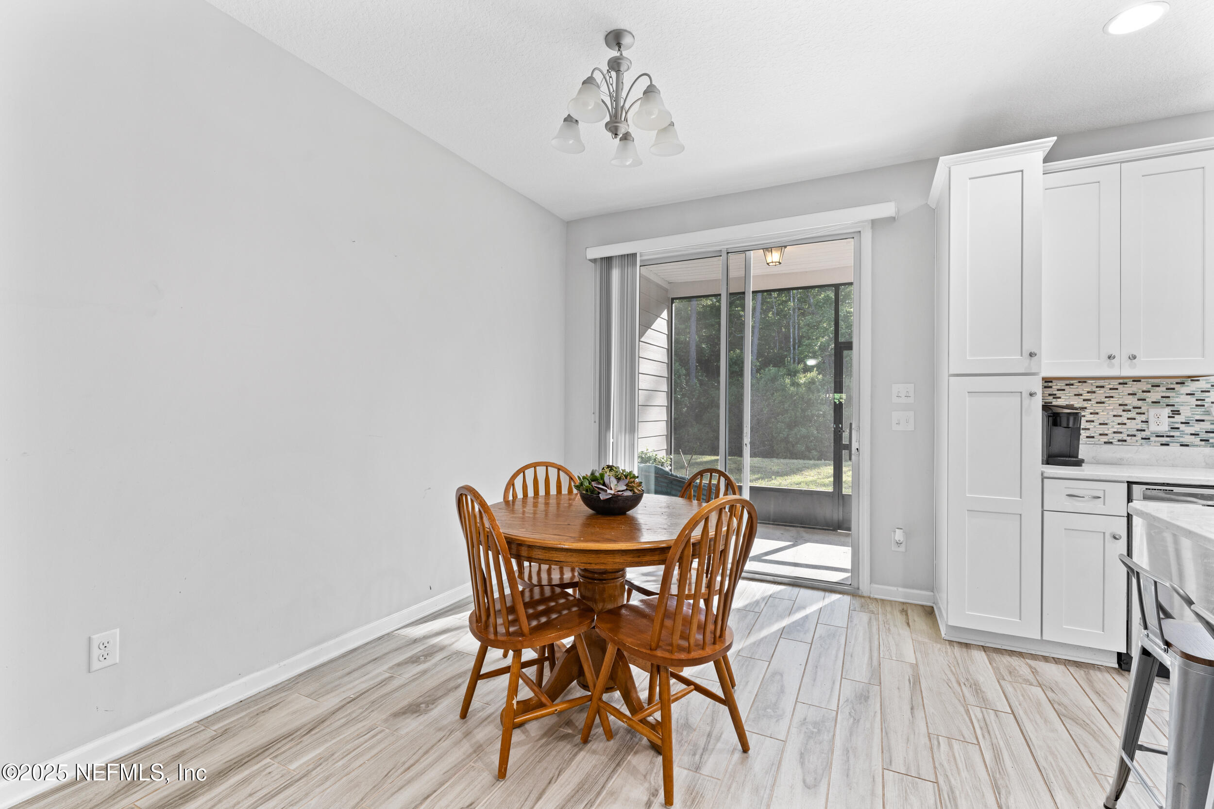 245 Richmond Drive St. Johns, FL 32259 - Photo 8 of 18 a dining room with furniture and window
