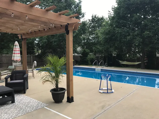 $399,900 | 21399 Candlewick Road, Noblesville, IN 46062