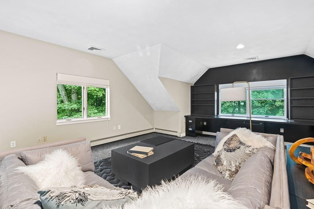 67 Studio Road Newton, MA 02466 - Photo 15 of 18