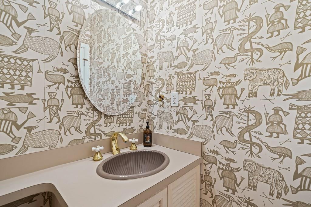 67 Studio Road Newton, MA 02466 - Photo 10 of 18
