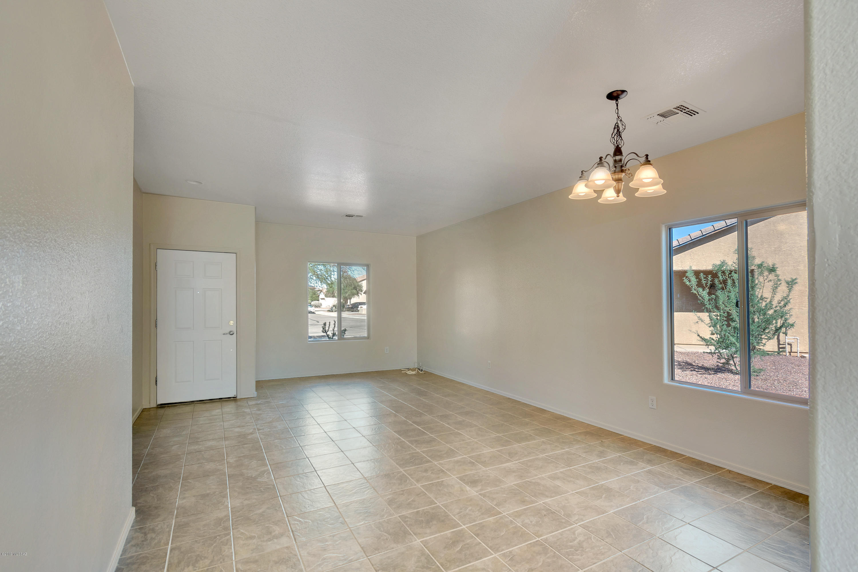 20949 East Treasure Road Red Rock, AZ 85145 - Photo 8 of 47