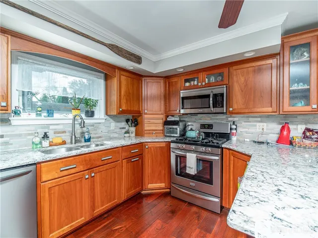 $689,900 | 2340 West Lake Road, Busti, NY 14710