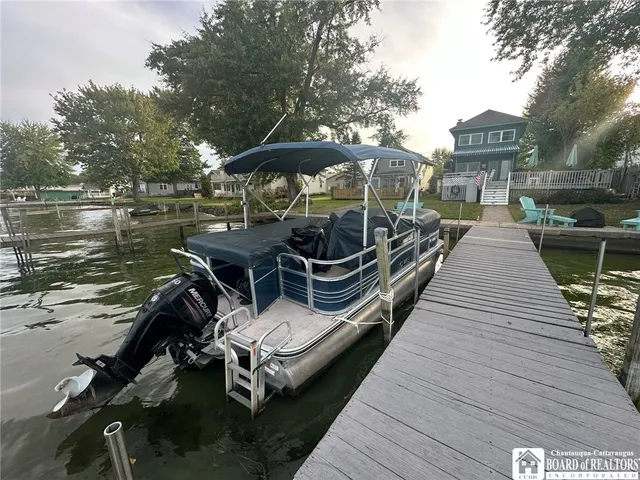 $689,900 | 2340 West Lake Road, Busti, NY 14710