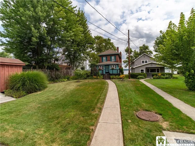 $689,900 | 2340 West Lake Road, Busti, NY 14710