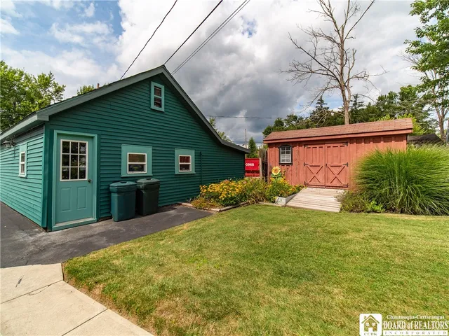 $689,900 | 2340 West Lake Road, Busti, NY 14710