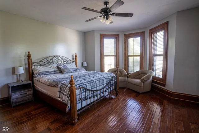 $2,800,000 | 115 West State Road 38, Pendleton, IN 46064